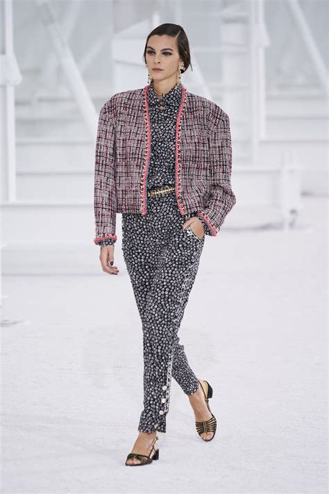 chanel показ 2021|coco Chanel 2021.